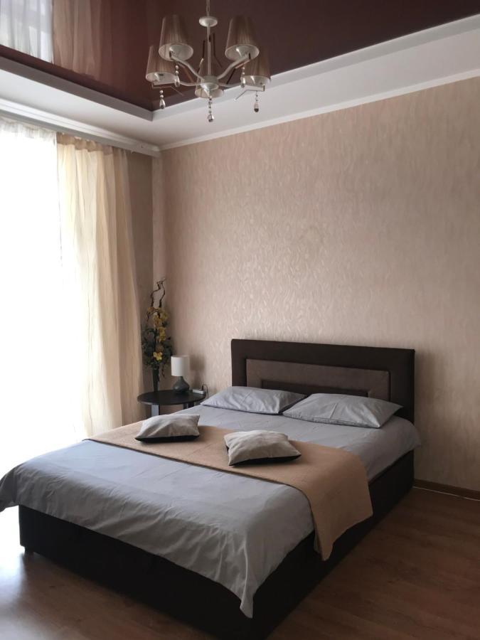 Rent Apartment In The Center Of Чернихив Екстериор снимка