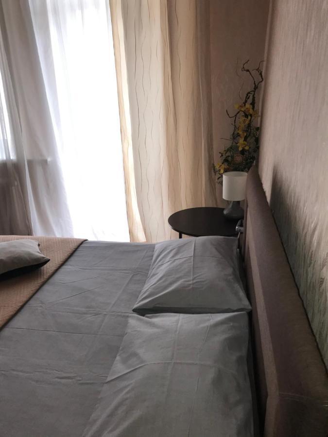 Rent Apartment In The Center Of Чернихив Екстериор снимка