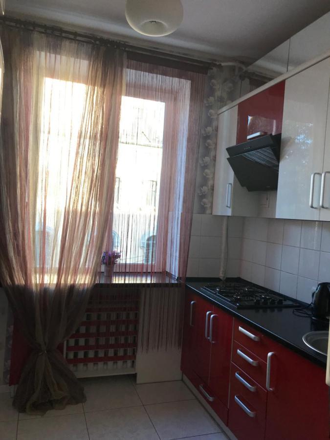Rent Apartment In The Center Of Чернихив Екстериор снимка